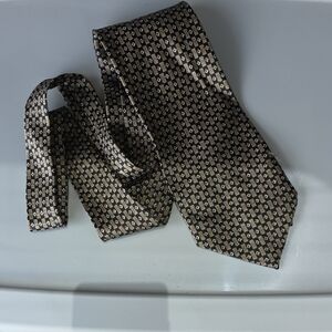 (J28) Romana Manzini Brand Elegant Black and Gold Men's Tie